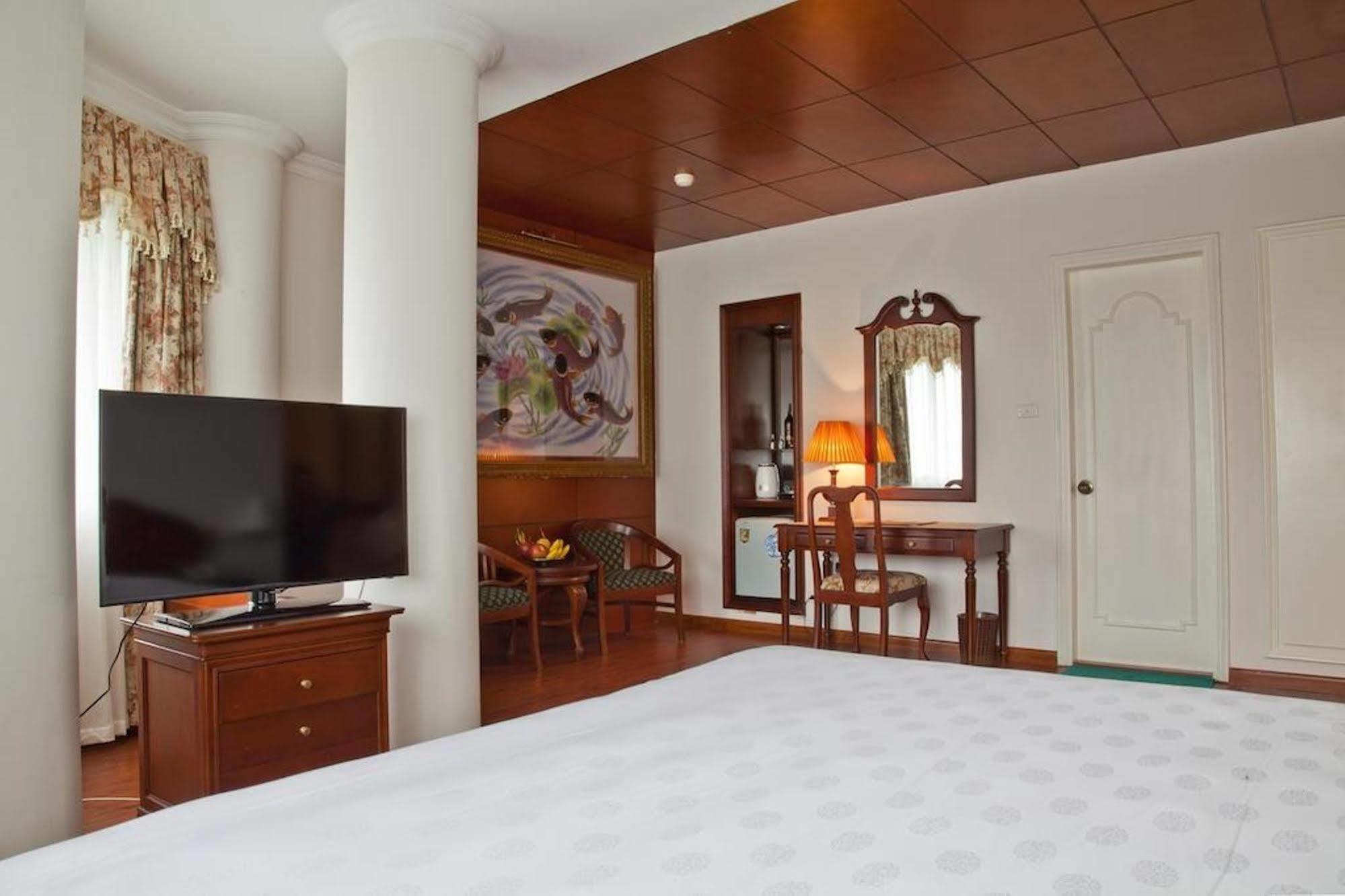 Green Park Hotel 河内 外观 照片