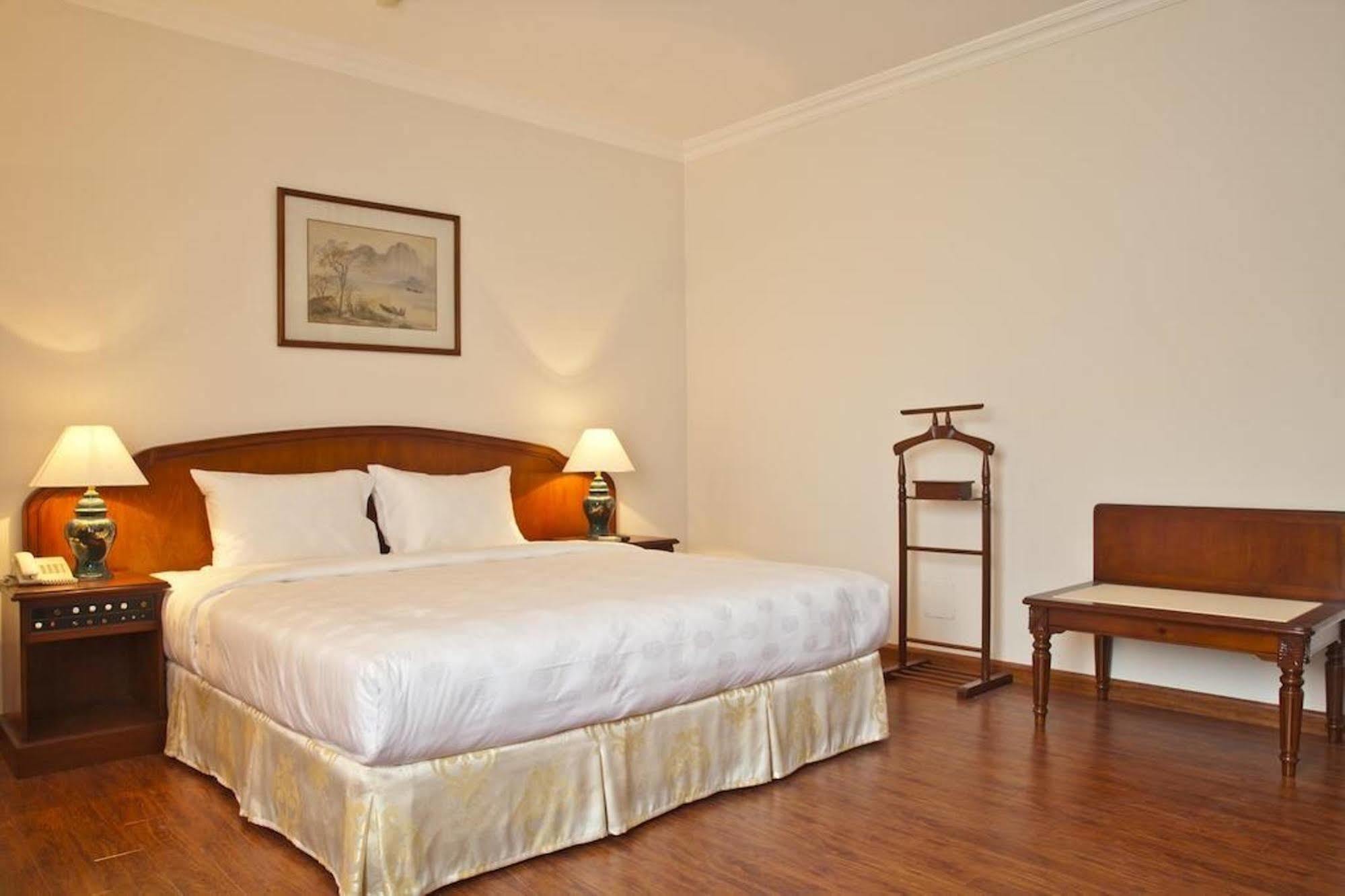 Green Park Hotel 河内 外观 照片