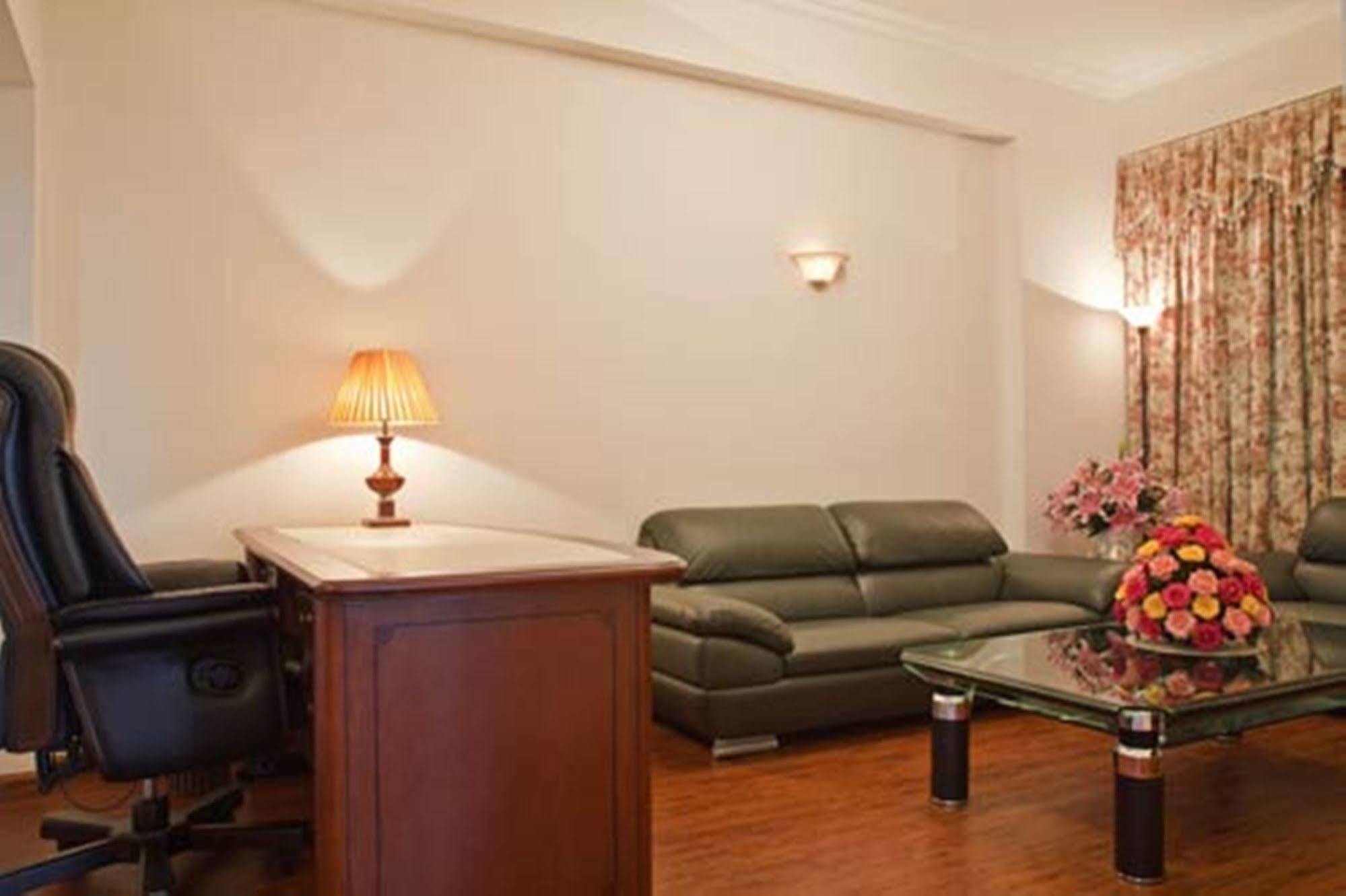 Green Park Hotel 河内 外观 照片